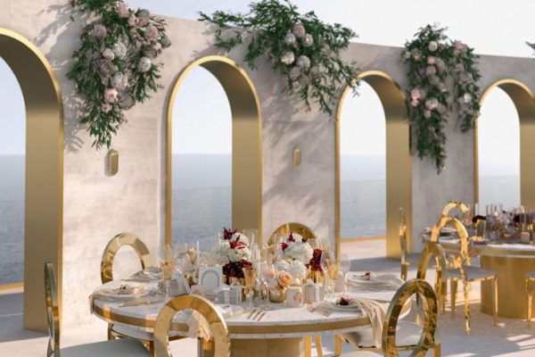 Gold Wedding Decorations Guide for 2023 _ Wedding Forward